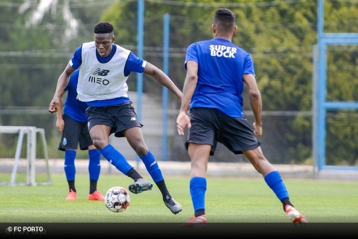 0_1562047342965_fc-porto-o-primeiro-treino-da-epoca-2019-20.jpg